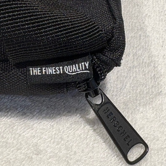 Herschel Supply Co. Hip Pack Belt Bag Classic Black - Picture 8 of 10